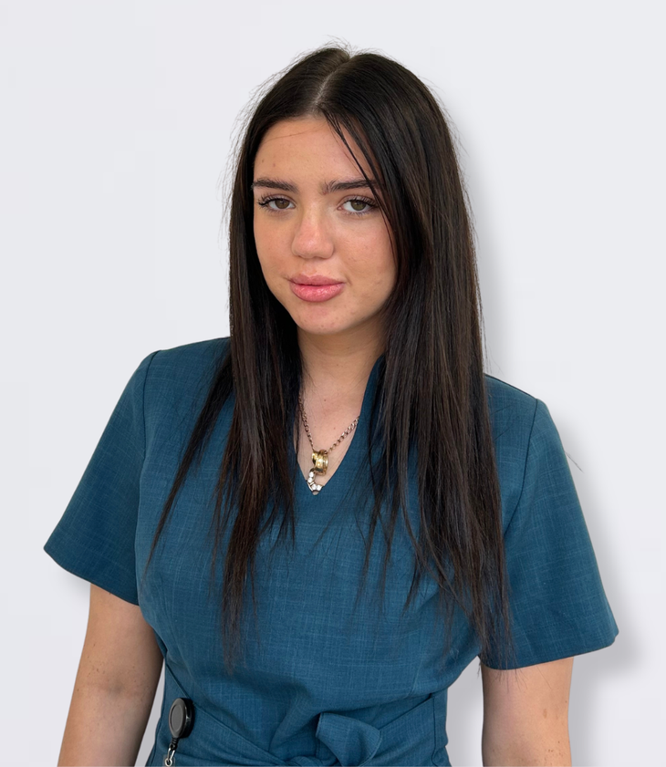 Mollie Hogan - Customer Service Apprentice