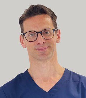 Mr Steve Bromage - Consultant Urological Surgeon and Subspecialist in Urological Cancer and Renal Disease