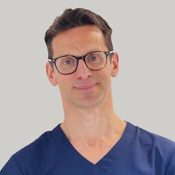 Mr Steve Bromage - Consultant Urological Surgeon and Subspecialist in Urological Cancer and Renal Disease